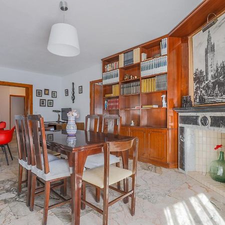 Ferienwohnung Puerta De Carmona Sevilla Exterior foto