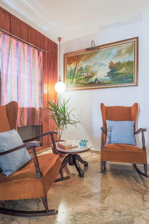 Ferienwohnung Puerta De Carmona Sevilla Exterior foto